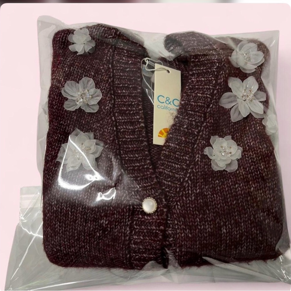 NWT C&C California Burgundy Floral-Appliqué Pearl-Button Cardigan - Picture 7 of 7